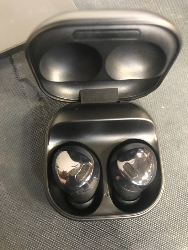 Photo 4 of SAMSUNG Galaxy Buds Pro - Phantom Black
