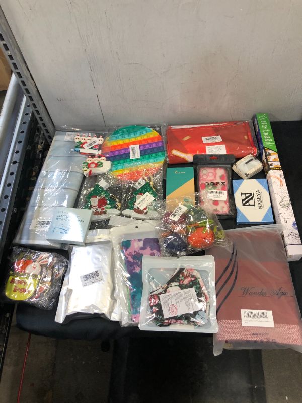 Photo 1 of 19 PCS MISC. BAG LOT
