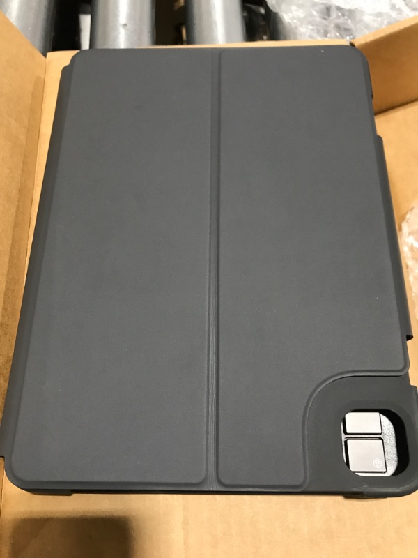 Photo 4 of Logitech iPad (7th, 8th and 9th generation) Keyboard Case | Slim Folio with integrated wireless keyboard (Graphite)
