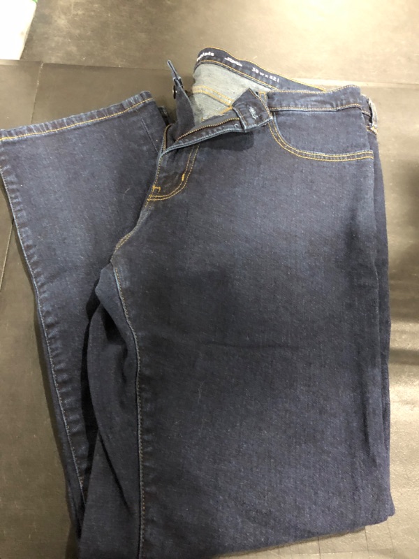 Photo 1 of AMAZON ESSESNTIALS JEANS SIZE 38 X 32 