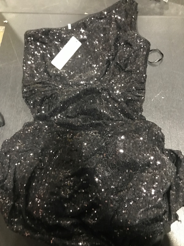 Photo 1 of BLACK DRESS SIZE UNKNOWN 