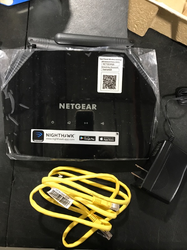 Photo 2 of NETGEAR AC1600 Dual Band Gigabit WiFi Router (R6260), Black AC1600 WiFi