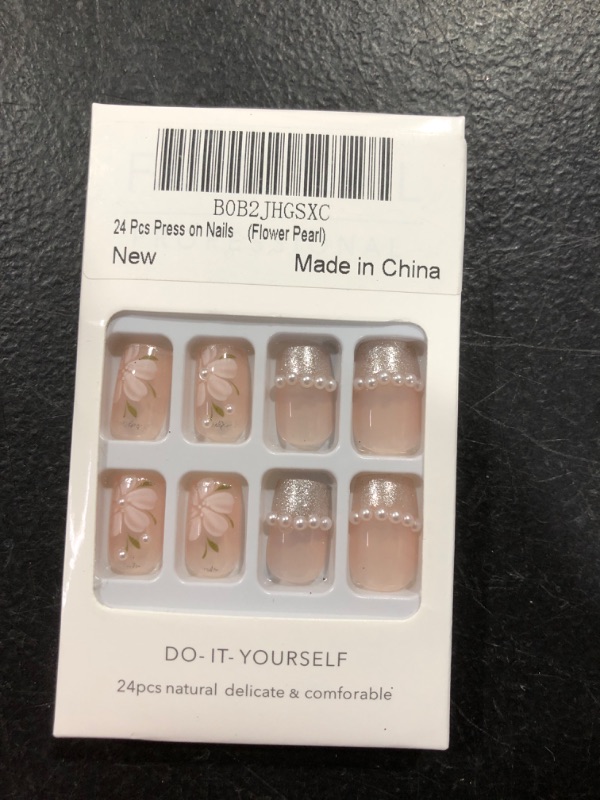 Photo 1 of 24 Pcs Press on Nails Short Fake Nails Luxury Crystal Acrylic Stick on Nails Tips Artificial Finger Manicure with Adhesive Tape for Women and Girls (Flower Pearl)