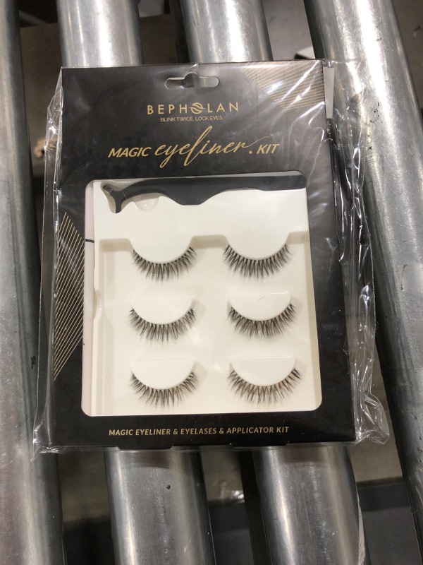 Photo 2 of BEPHOLAN 3 Pairs False Eyelashes Eyeliner Glue Kit, Prefect 3D Effect Faux Mink Lashes, Synthetic Fiber Material Strip Fake Eyelashes, XMZ226
