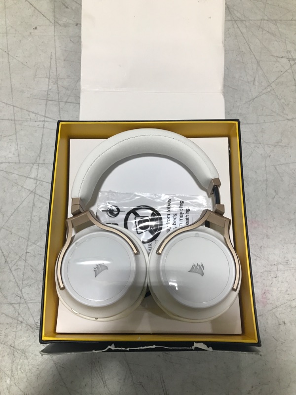 Photo 1 of Corsair VIRTUOSO RGB WIRELESS USB Connector Circumaural High-Fidelity Gaming Headset