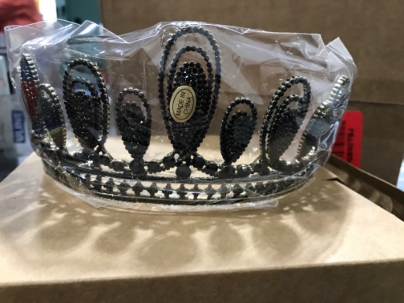 Photo 2 of AW BRIDAL Black Tiaras and Crowns for Women Queen Crown Wedding Tiara for Bride Vintage Crown for Prom Pageant Quinceanera Party Birthday Crown (Black)