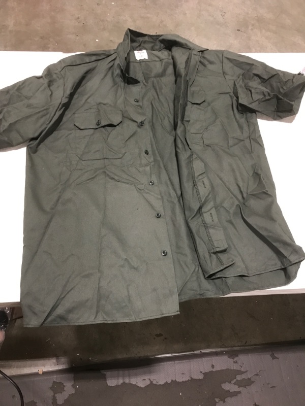 Photo 1 of XL MEN'S BUTTON UP DICKIES SHIRT 