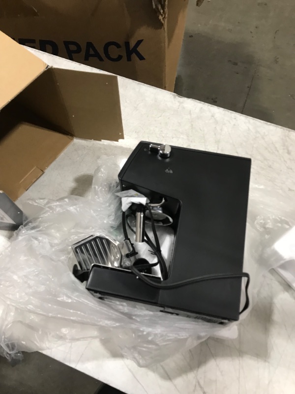 Photo 1 of De'Longhi ECP3120 15 Bar Espresso Machine with Advanced Cappuccino System, 9.6 x 7.2 x 11.9 inches, Black/Stainless Steel
(NEEDS CLEANING)