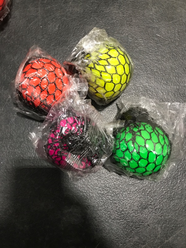 Photo 1 of 4PCS Randomly Mesh Squishy Balls Stress Relief Squeeze Grape Balls Relieve Pressure Balls
