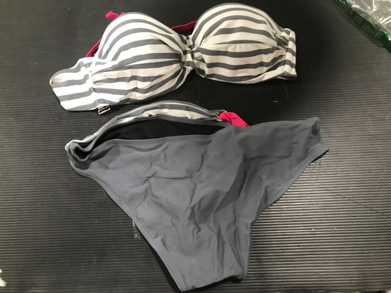 Photo 1 of 2 piece womens swimsuit --- size medium