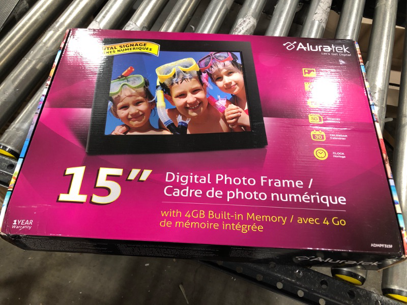 Photo 2 of Aluratek 15-in. Digital Photo Frame