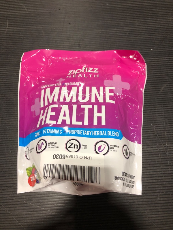 Photo 2 of Zipfizz Immune Health Drink Mix, Immune Boost with Zinc & Vitamin C, Caffeine-Free, Berry, 30 Count --- EXP. 11-2022