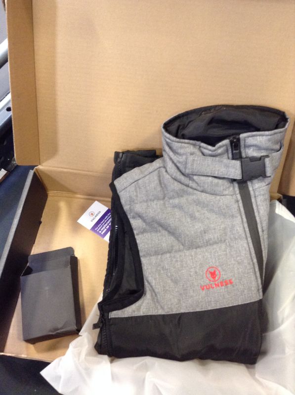 Photo 2 of ??????? Heated Vest for Men | 8000mAh 7.4V Battery Pack Included USB Charging Winter Heating Electric Warm