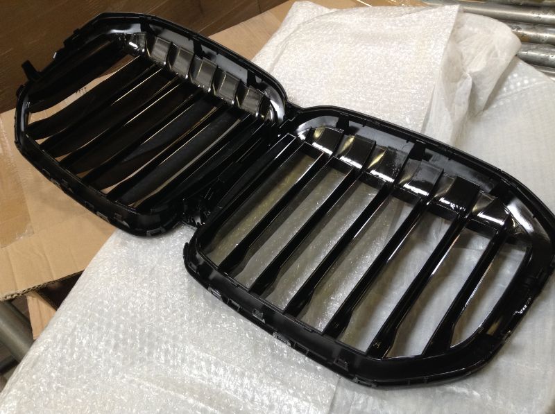 Photo 2 of 2019 2020 bmw x7 grill used oem
