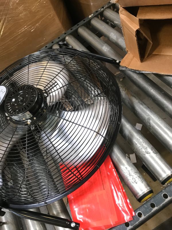 Photo 3 of Maxx Air 20" High Velocity Floor Fan
