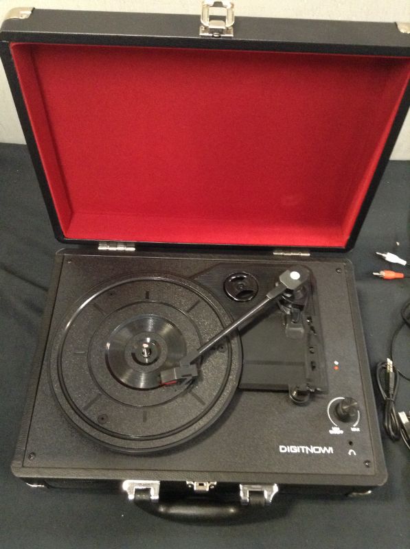 Photo 2 of DIGITNOW Turntable Record Player 3speeds with Built-in Stereo Speakers