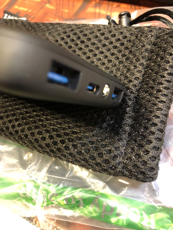 Photo 1 of INIU Portable Charger, 22.5W 10500mAh Slim USB C Power Bank Fast Charging PD3.0 QC4.0, Built-in Phone Holder Battery Pack Charger Portable for iPhone 13 12 11 X Pro Samsung S20 Google LG AirPods iPad