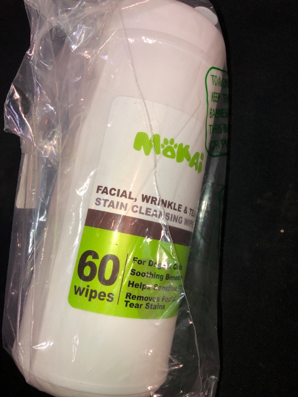 Photo 2 of MOKAI Facial Wrinkle Eye and Tear Stain Wipes for Dogs and Cats Extra Soft Wipes with Mild Fragrance-Free Formula that Removes Eye Discharge and Reduce Tear and Saliva Stains (70 Wipes)