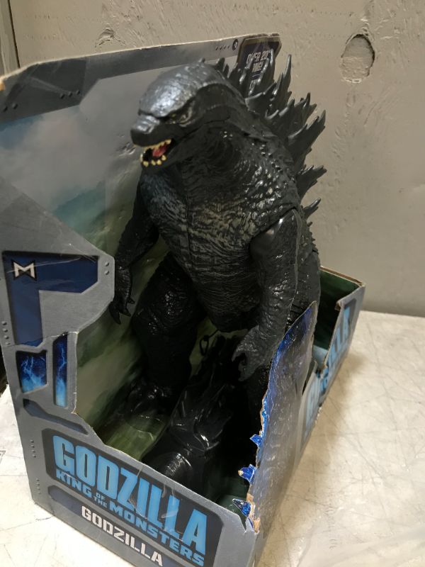 Photo 3 of Action Figure - Godzilla - 12" Head-to-Tail (2019) New --- PACKAGE DAMAGED BUT NO DAMAGE TO PRODUCT 