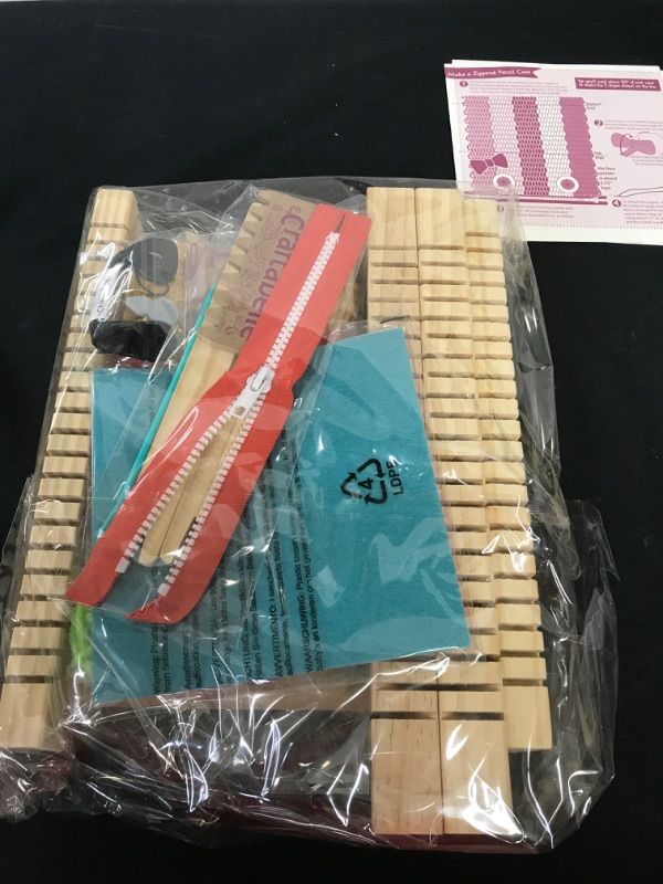 Photo 1 of Craftabelle – Wooden Loom Creation Kit – Beginner Knitting Loom Kit – 19pc Weaving Set with Yarn and Frame – DIY Craft Kits for Kids Aged 8 Years +
