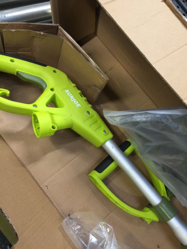 Photo 1 of Sun Joe TRJ13STE Trimmer Joe 13" Automatic Feed Electric String Trimmer/Edger-----SALE FOR PARTS ONLY 
