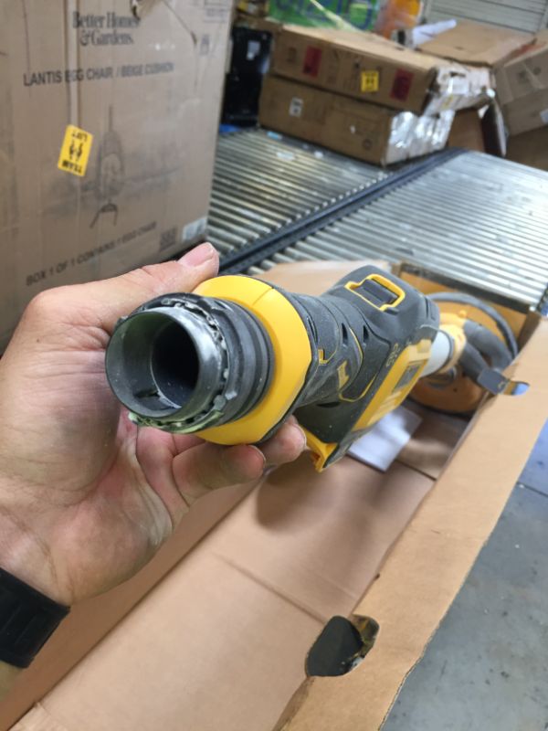 Photo 3 of DEWALT 20-Volt Brushless Cordless Drywall Sander with Dust Management-------VERY USED