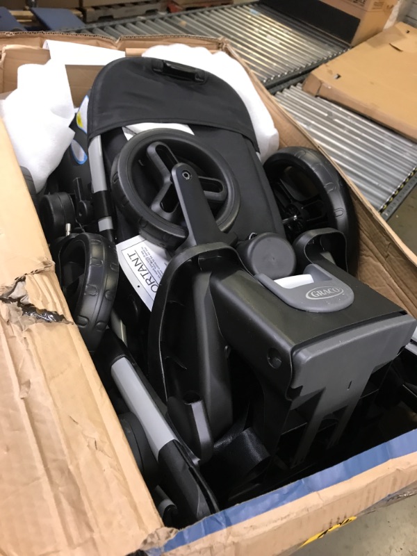 Photo 2 of Graco® Modes™ Nest2Grow™ Stroller, Maison
