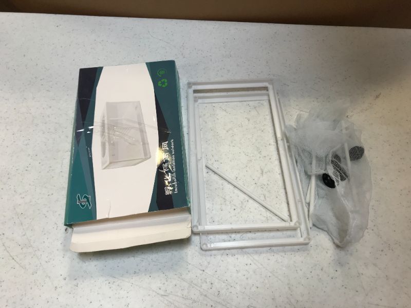 Photo 1 of YOLUFER Fish Isolation Breeding Box Fish Mesh Fish Fry Hatchery Breeder Box Separation Net with Suction Cup for Aquarium Fish Tank (2 Sizes)
