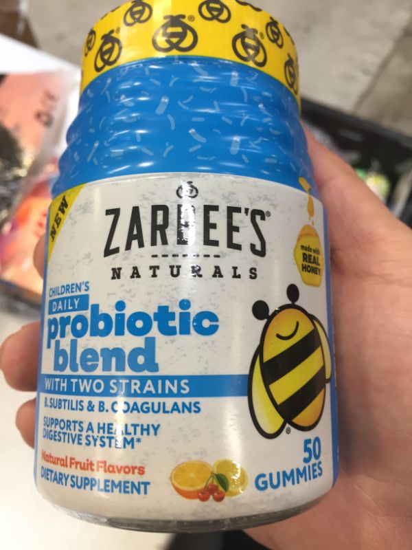 Photo 3 of Zarbee's Children's Daily Probiotic Blend Gummy 50ct AUGUST 2022
