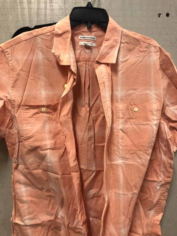 Photo 2 of Amazon Essentials Men's Slim-fit Short-Sleeve Chambray Shirt - XL 