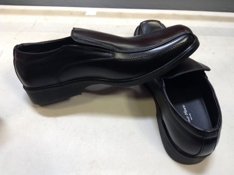 Photo 3 of  Men's Dress Shoe -- Black size 13
