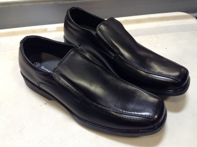 Photo 1 of  Men's Dress Shoe -- Black size 13
