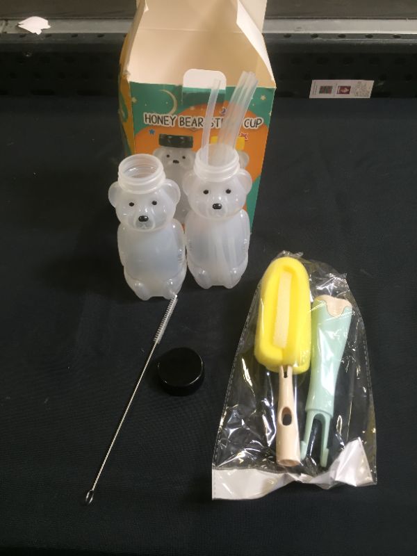 Photo 2 of 2 Pack Honey Bear Straw Cups with 4 Flexible Straws and Cleaning Tools(2 Straw Brushes and 1 Bottle Brush) (MISSING 1 CAP AND STRAW BRUSH, DAMAGE TO BOX)