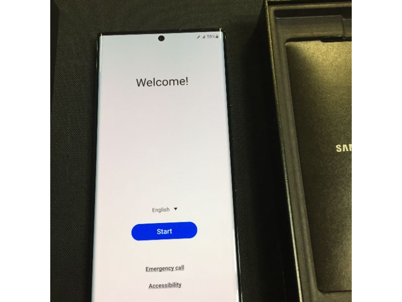 Photo 2 of SAMSUNG Galaxy S22 Ultra Cell Phone, Factory Unlocked Android Smartphone, 256GB, 8K Camera & Video, Brightest Display Screen, S Pen, Long Battery Life, Fast 4nm Processor, US Version, Green
(MISSING PEN, ITEM LOOKS NEW, AND IS IN GREAT CONDITION)