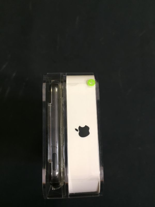 Photo 3 of Apple iPod Touch 7th Generation 256GB Space Gray MVJE2LL/A (FACTORY SEALED)