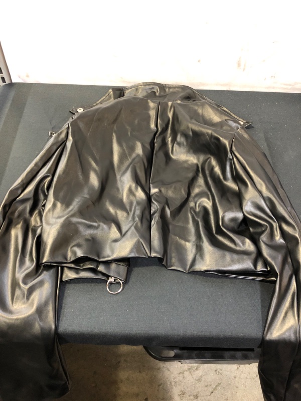 Photo 3 of Allegra K Women's Faux Leather Long Sleeve Zipper Up Cropped Jacket SIZE M ---HAS A FISHY SMELL ---
