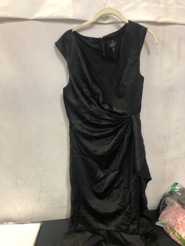 Photo 1 of Adrianna Papell Women's Satin Crepe Gown SIZE 6
