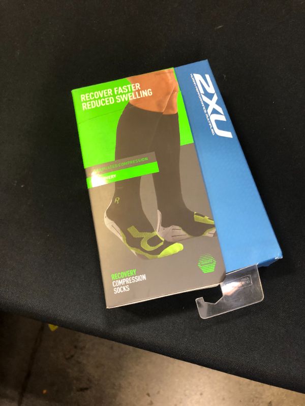 Photo 2 of 2XU Men's Compression Socks for Recovery