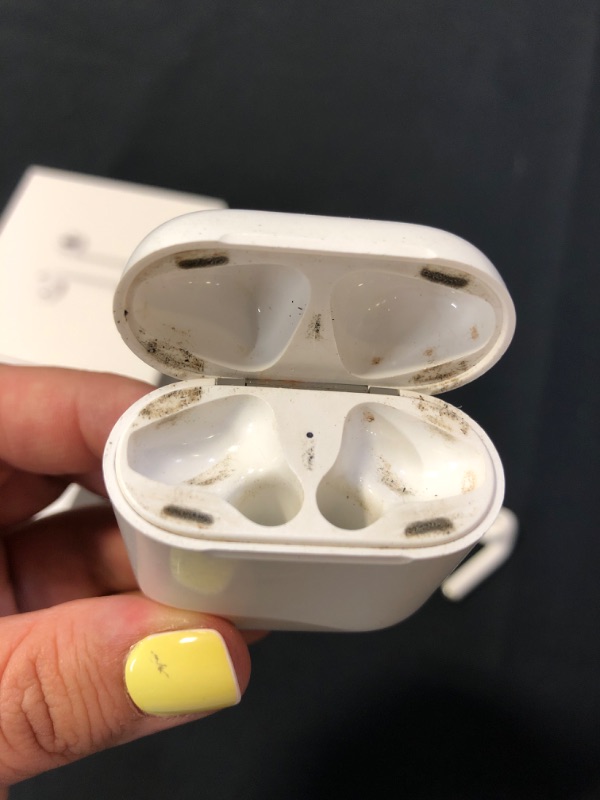 Photo 1 of Apple AirPods with Charging Case (Latest Model) --- DIRTY ----