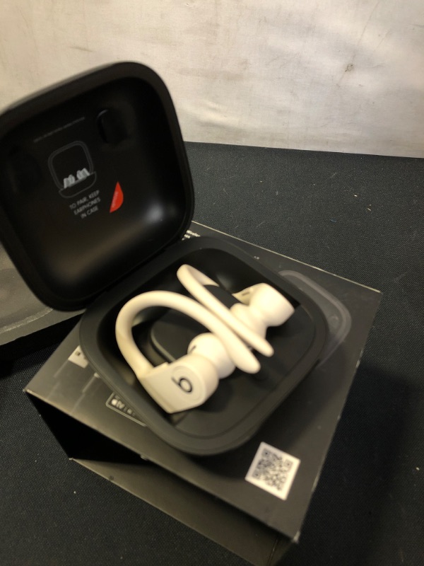 Photo 3 of Powerbeats Pro Wireless Earbuds - Apple H1 Headphone Chip, Class 1 Bluetooth Headphones, 9 Hours of Listening Time, Sweat Resistant, Built-in Microphone - Ivory
(USED) (DIRTY)