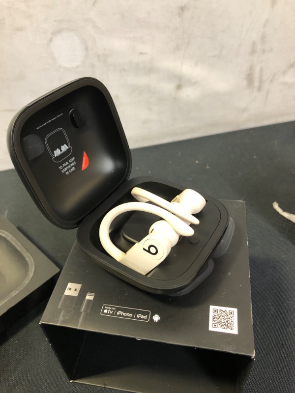 Photo 2 of Powerbeats Pro Wireless Earbuds - Apple H1 Headphone Chip, Class 1 Bluetooth Headphones, 9 Hours of Listening Time, Sweat Resistant, Built-in Microphone - Ivory
(USED) (DIRTY)
