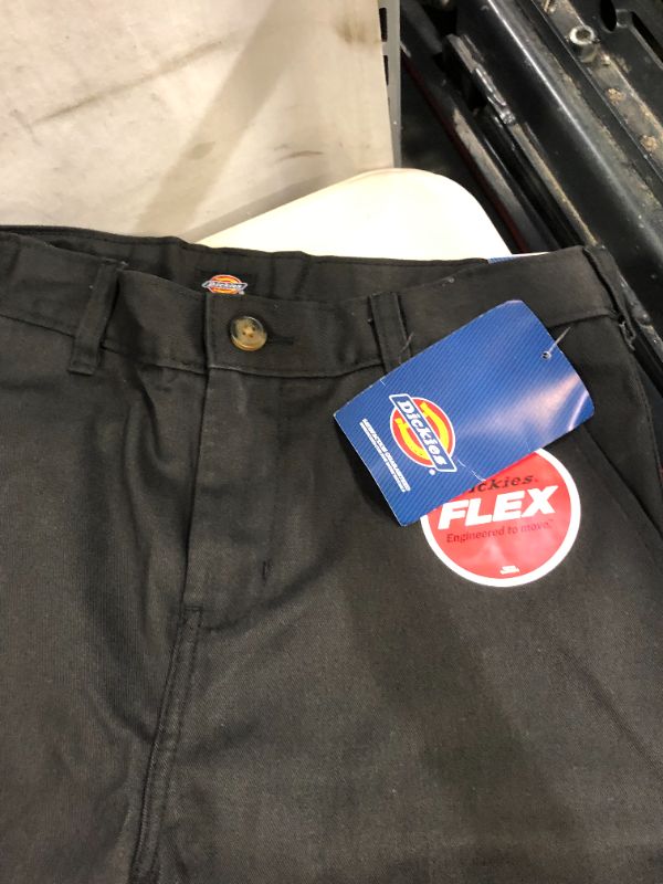 Photo 4 of Dickies Boys' Flexwaist Slim Stretch Pant
SIZE 12 