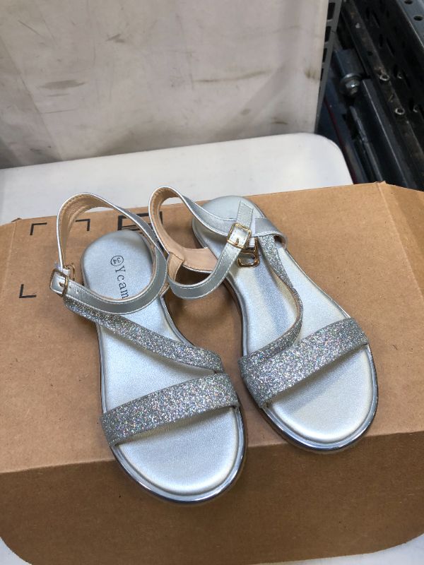 Photo 1 of GIRLS SANDALS