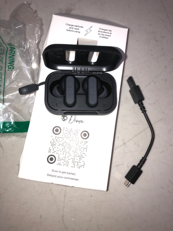 Photo 2 of Dime True Wireless, Black