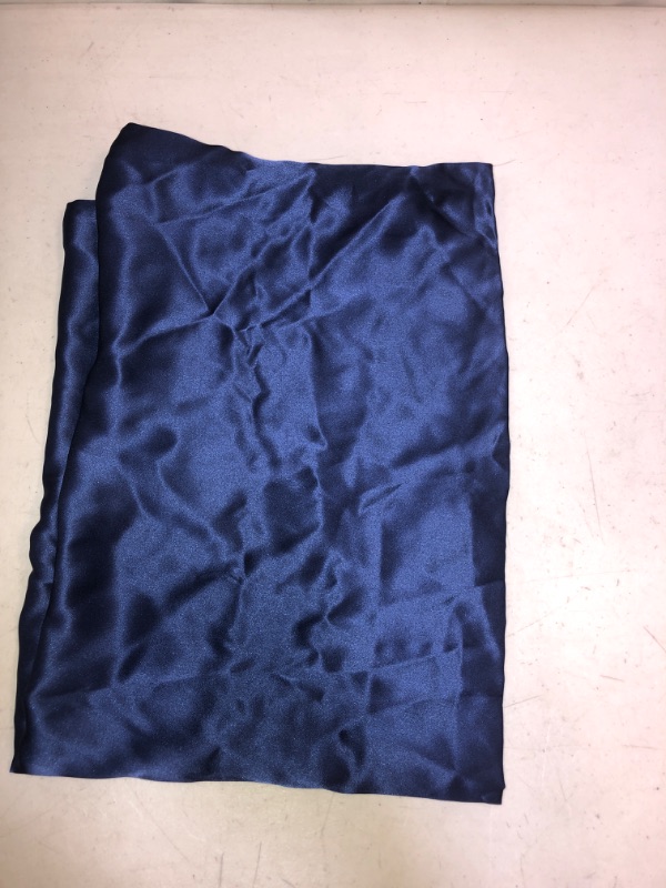 Photo 1 of Amazon Basics 100% Mulberry Silk Pillowcase for Hair and Skin