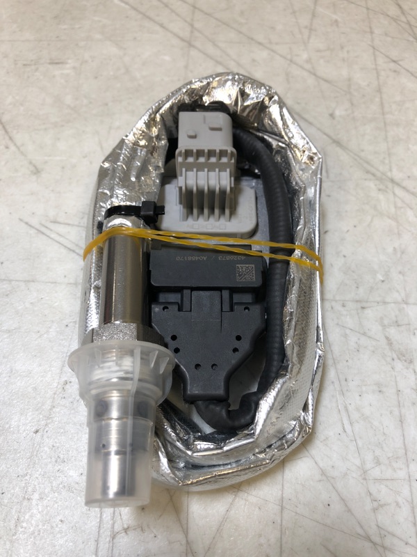 Photo 1 of 68210084AA Nitrogen Oxide Sensor 5WK96742B for Dodge Ram 2500 3500 4500 5500 6.7L 2013-2018 5WK9 6742B

