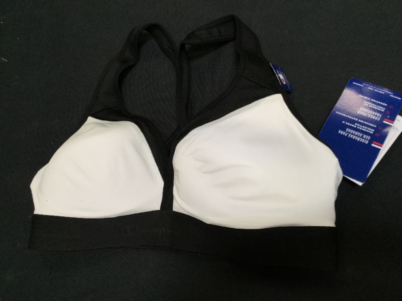 Photo 2 of Champion Women's Curvy Sports Bra size m