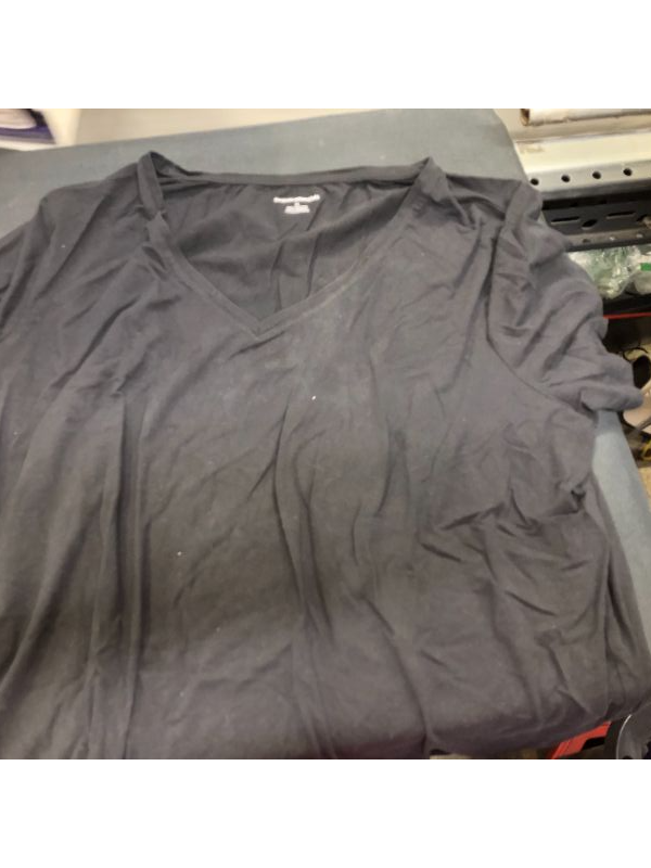 Photo 3 of Amazon Essentials Women's Plus Size Short-Sleeve V-Neck T-Shirt--- size 4X