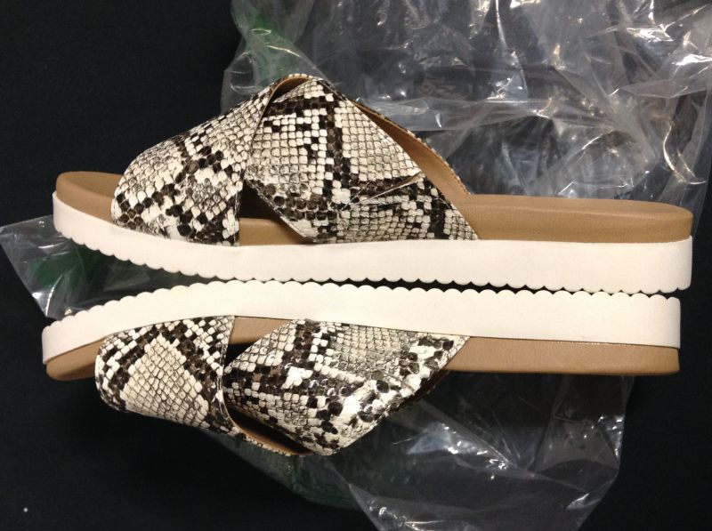 Photo 1 of Circus by Sam Edelman Women's Lux Slide Sandal SIZE 9
