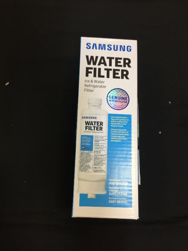 Photo 3 of SAMSUNG Genuine Filter for Refrigerator Water and Ice, Carbon Block Filtration, Removes 99% of Harmful Contaminants for Clean, Clear Drinking Water, 6-Month Life, HAF-QIN/EXP, 1 Pack
